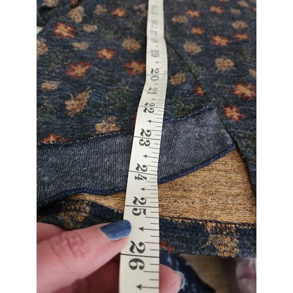 Yak and Yeti Asymmetric hem blouse sz S boho Lagenlook floral minimalist - Picture 10 of 10